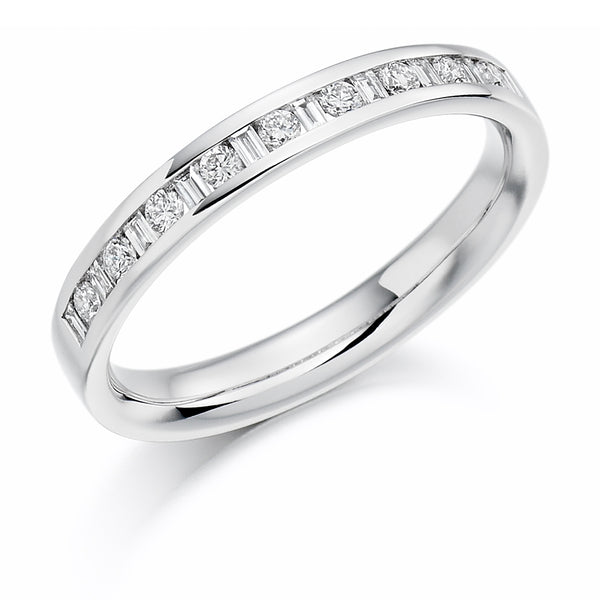 Ladies 18ct White Gold Half Set Mixed 0.25ct Diamond 2.5mm Wedding Ring