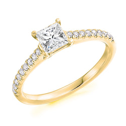 18ct Yellow Gold GIA Certified Princess Cut Solitaire Diamond Engagement Ring With Diamond Set Shoulders