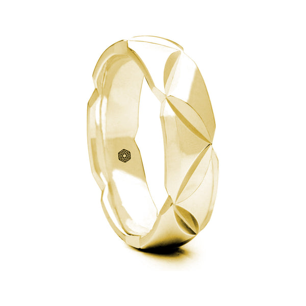 Mens Polished 18ct Yellow Gold Court Shape Wedding Ring With Angled Groove Pattern